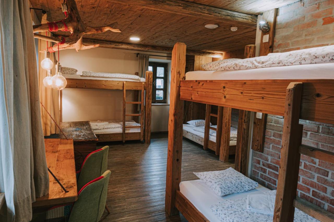 Hostel Lukna Mojstrana Ngoại thất bức ảnh