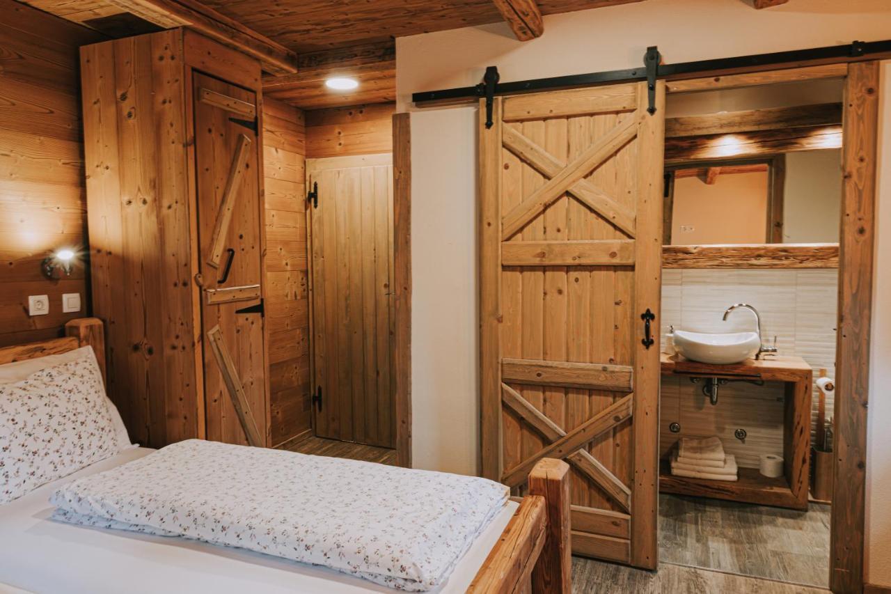 Hostel Lukna Mojstrana Ngoại thất bức ảnh