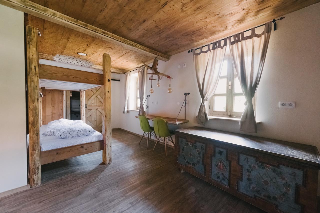 Hostel Lukna Mojstrana Ngoại thất bức ảnh